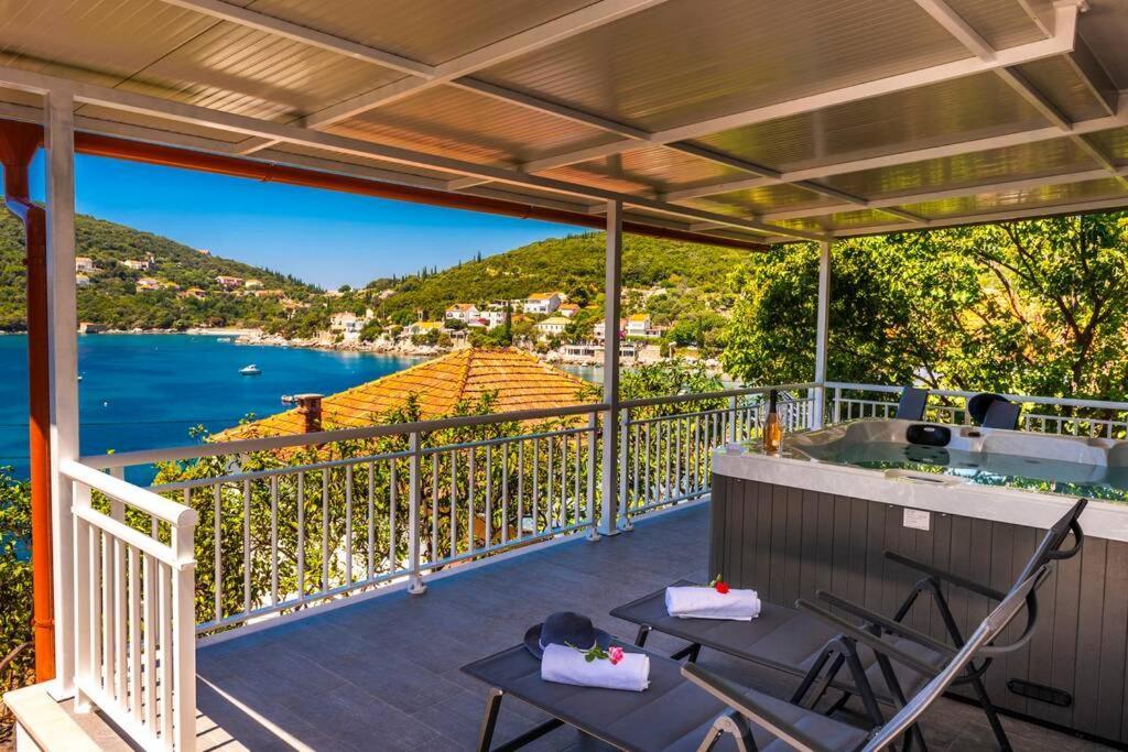 Villa Lora